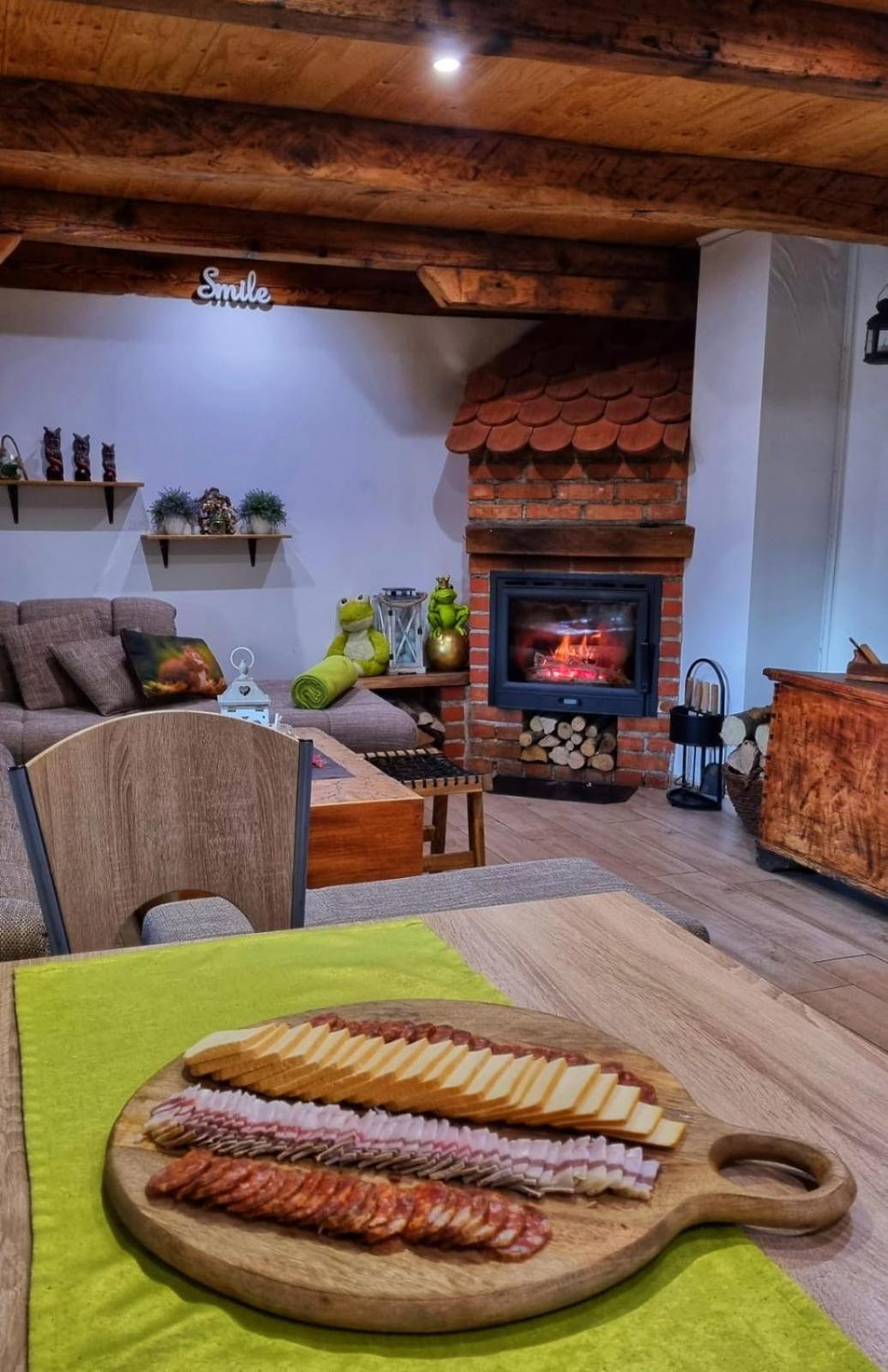 Holiday Home Ico Tounj Eksteriør bilde